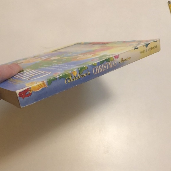 ⭐️Host Pick⭐️- 5 for $25 🎅🏻 - Children’s Christmas Stories - Picture 3 of 8